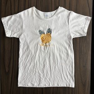 Cotton Soft cotton T-shirt with embroidered pineapple Maui decal (size S)